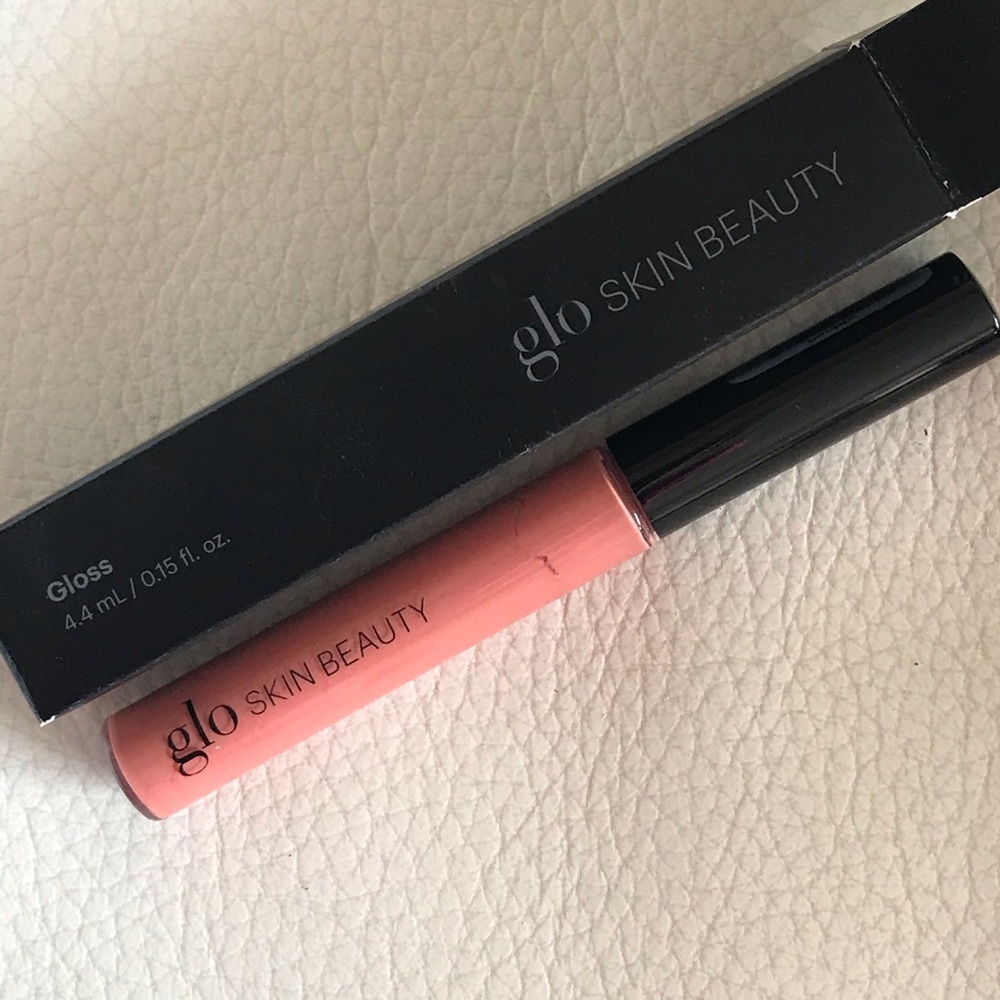 New GLO Skin Beauty GLOSS Pueblo Brilliant Lip gloss. 4.4ml/0.15oz Made in USA
